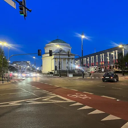 公寓 In The Center With Skyline